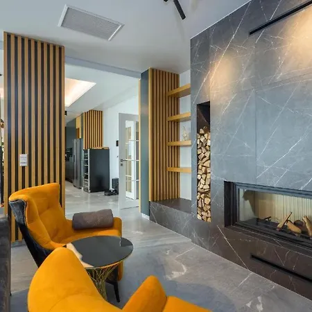 Villa Titanium *